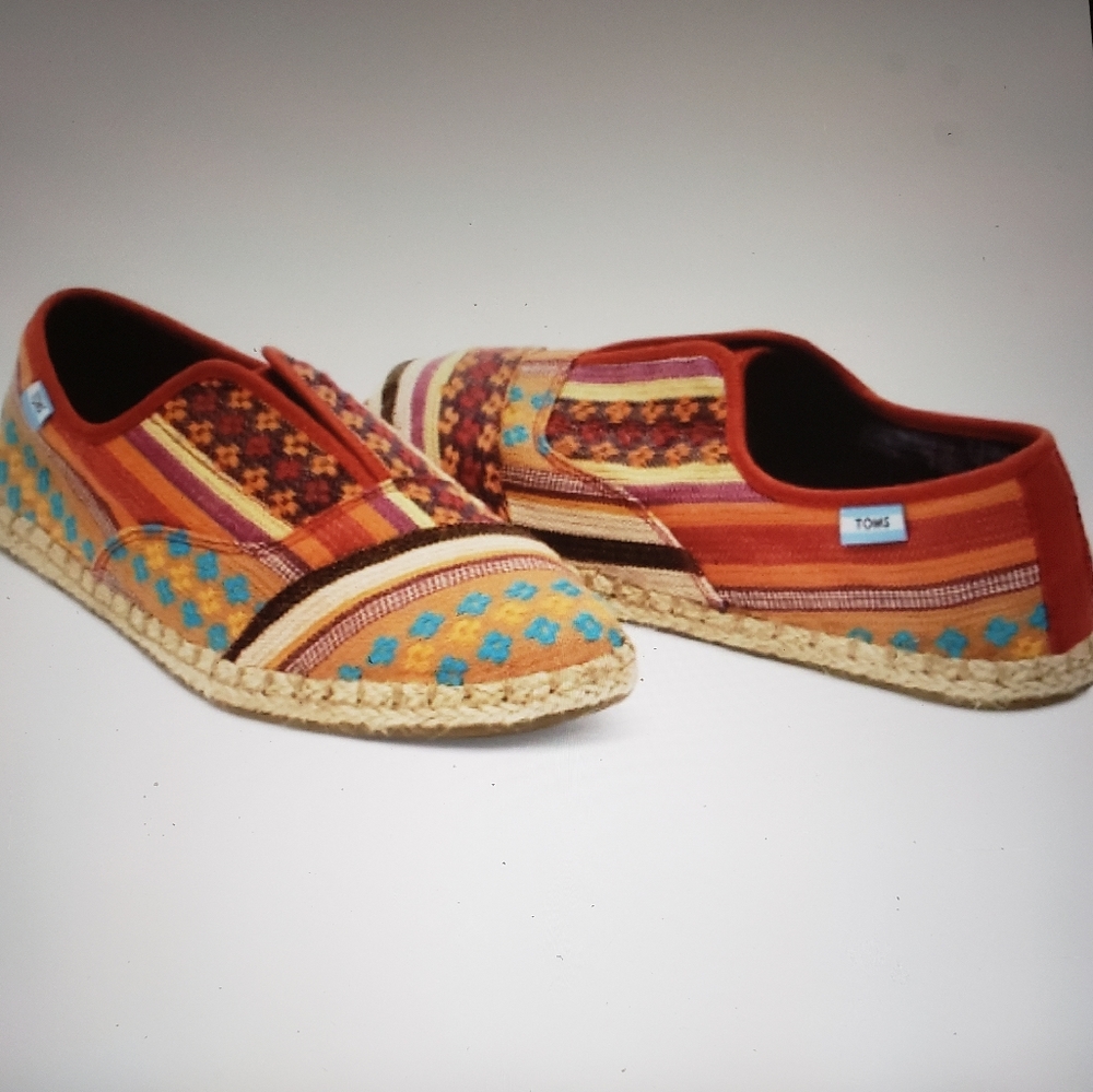 Toms Cayenne Multi Tribal Palmera Shoes, Size 7